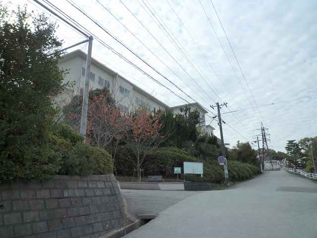 ��ˎs���w�Z�A�w�Z��A��ˎs�� ��ˑ�ꒆ�w�Z,�m��w�E�ʐ^2