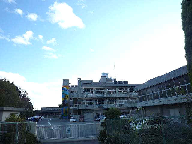 ��ˎs���w�Z�A��ˎs�� ��a�R���w�Z�A��ˉw�E�ʐ^4