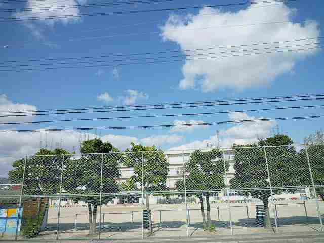 ��ˎs���w�Z�A�w�Z��A��ˎs�� �ۋ����w�Z�A�R�{�w�E�ʐ^3