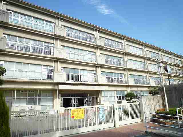 ��ˎs���w�Z�A�w�Z��A��ˎs�� ���R�܌��䏬�w�Z�A���R�ω��w�E�ʐ^3