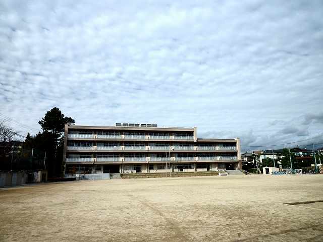 ��ˎs���w�Z�A�w�Z��A��ˎs�� �m�쏬�w�Z�A�m��w�E�ʐ^2