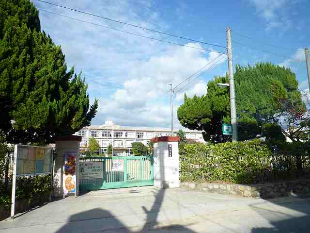 ��ˎs���w�Z�A�w�Z��A��ˎs���ǌ����w�Z�A���щw�E�ʐ^2