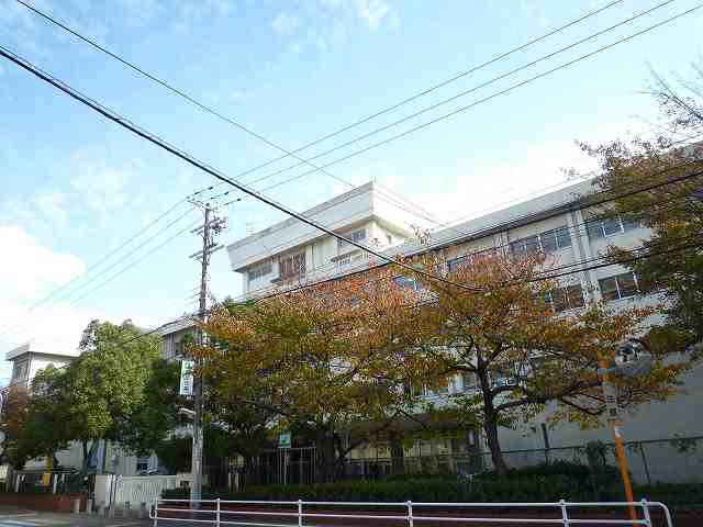 ��ˎs���w�Z�A�w�Z��A��ˎs�� �������w�Z�A���щw�E�ʐ^2