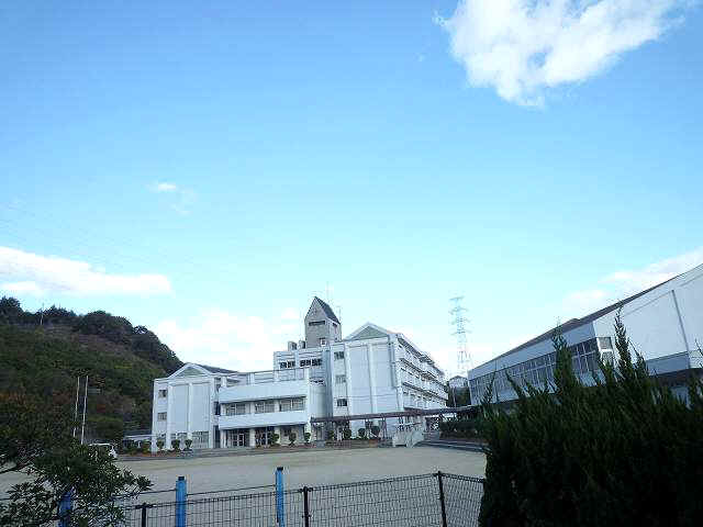 ��ˎs���w�Z�A�w�Z��A��ˎs�� ���݂�K�u���w�Z�A��ˉw�E�ʐ^3