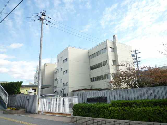 ��ˎs���w�Z�A�w�Z��A��ˎs�� ���i���w�Z�A���щw�E�ʐ^3